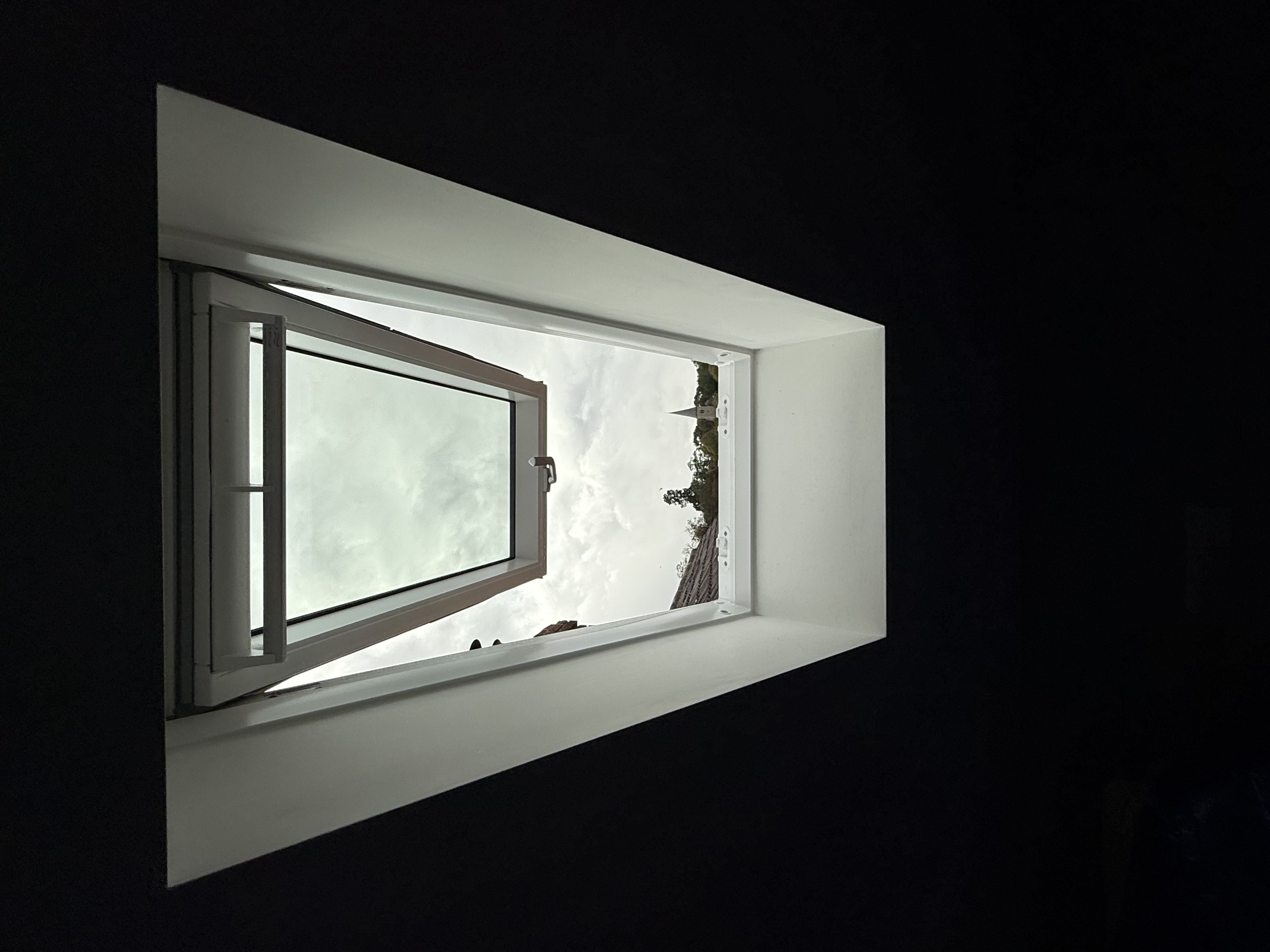 Example VELUX glass replacement work by Skylight Fitters