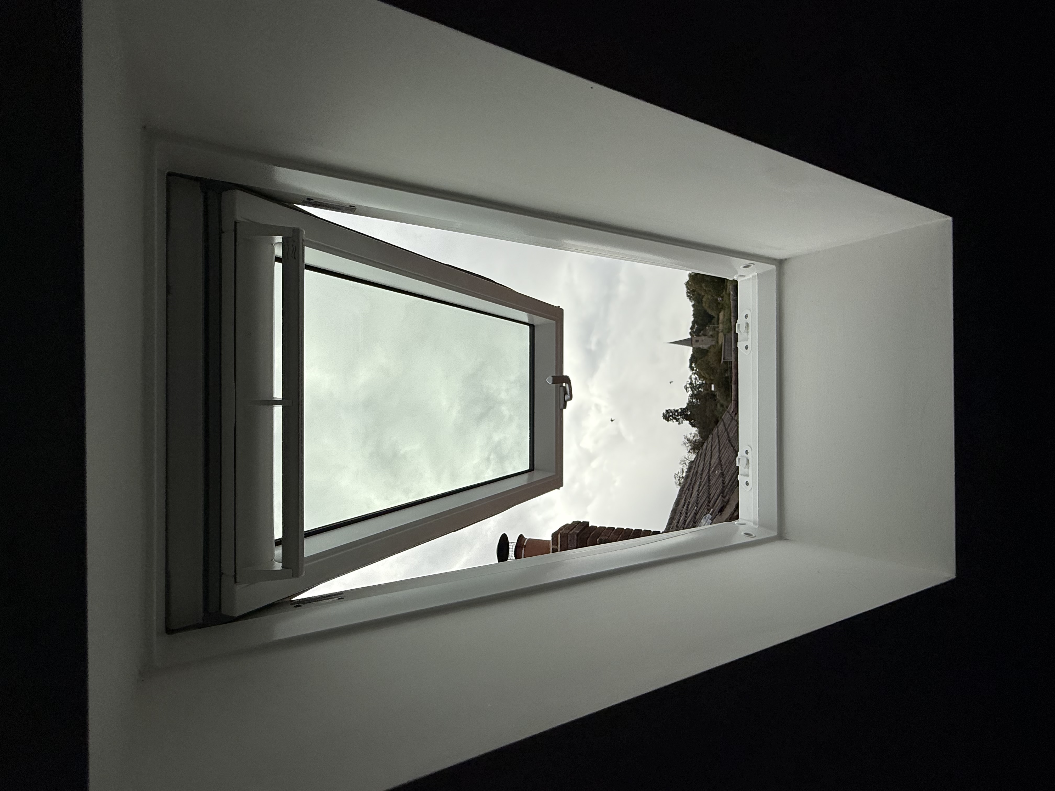 Example VELUX glass replacement work by Skylight Fitters