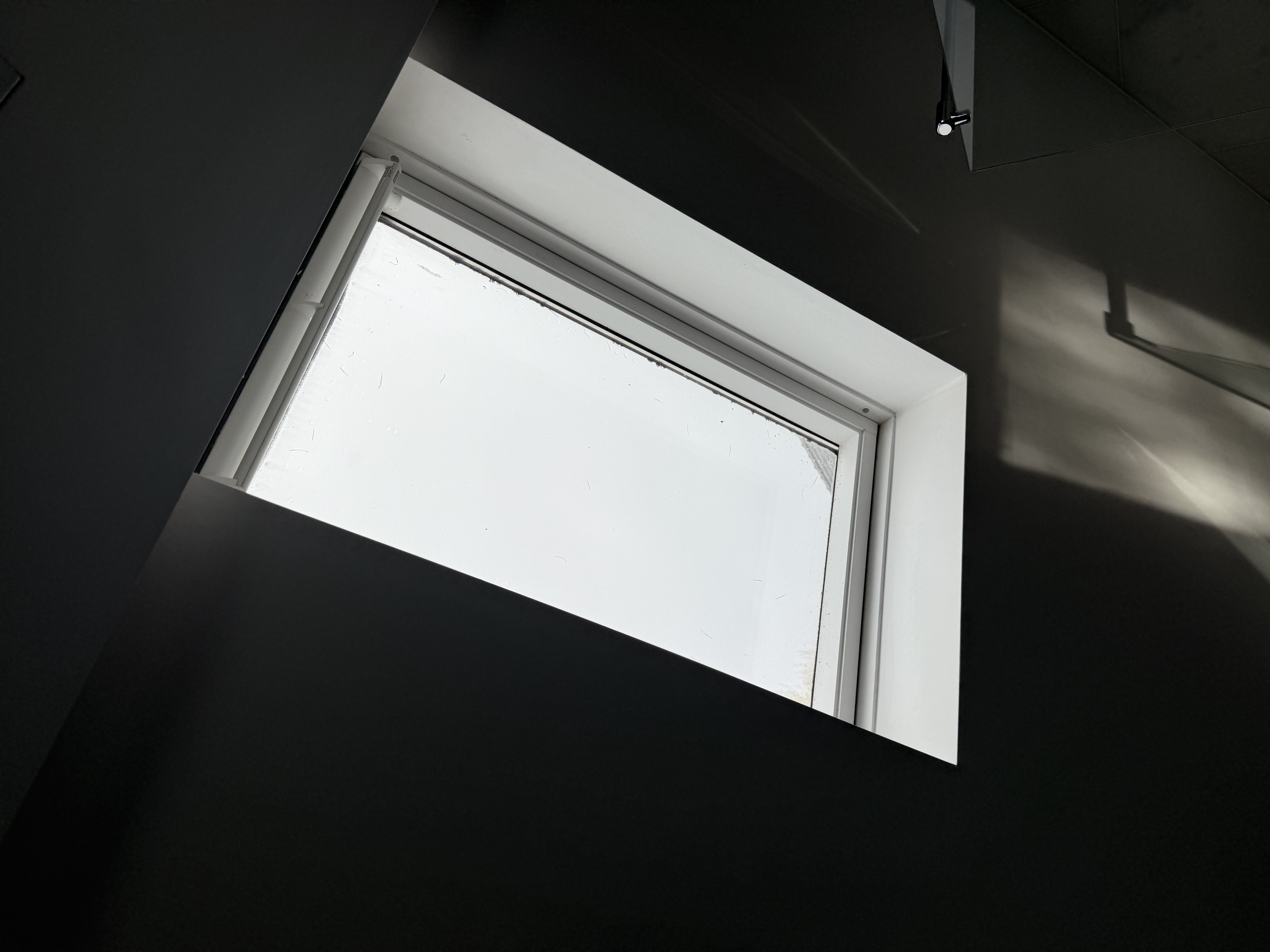 Photo showing a completed VELUX replacement