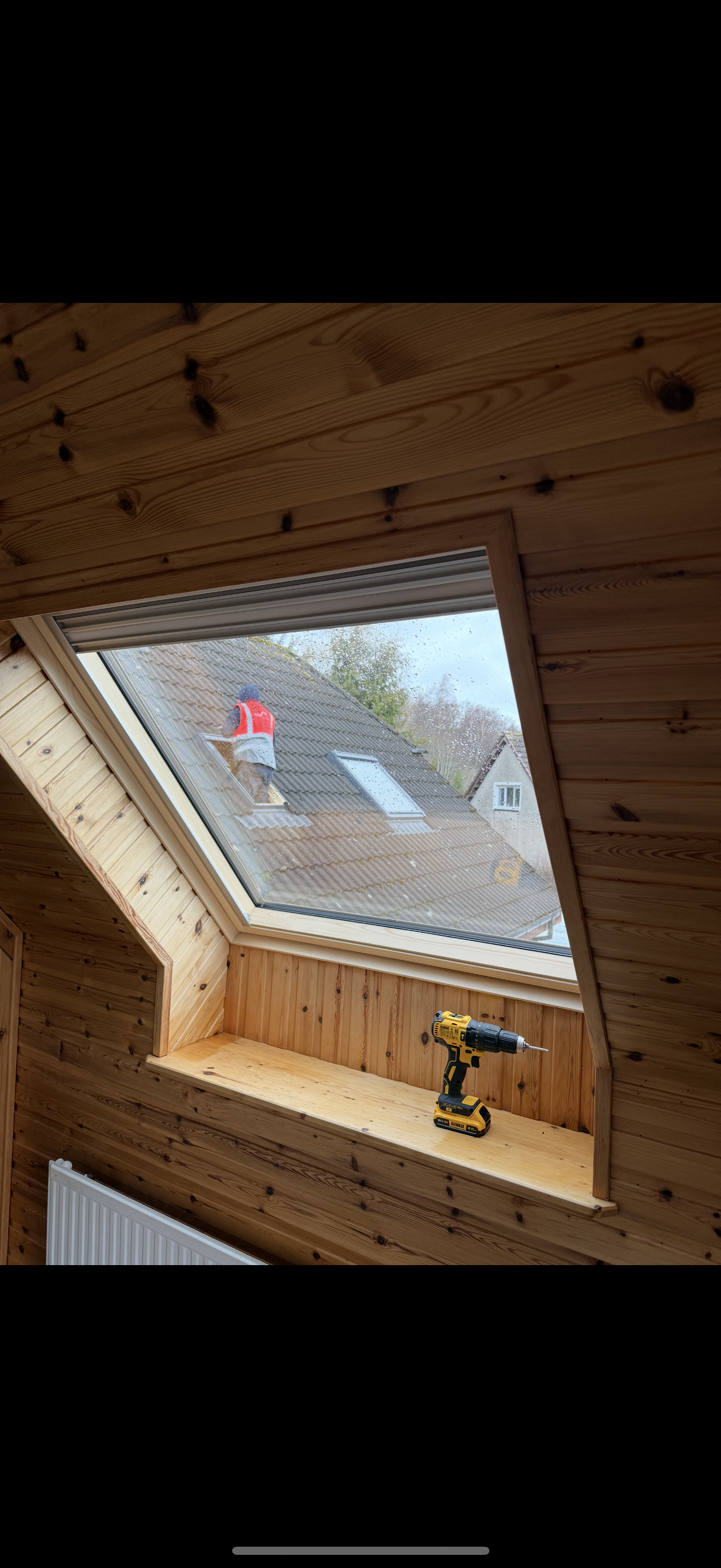 Photo showing a completed VELUX replacement
