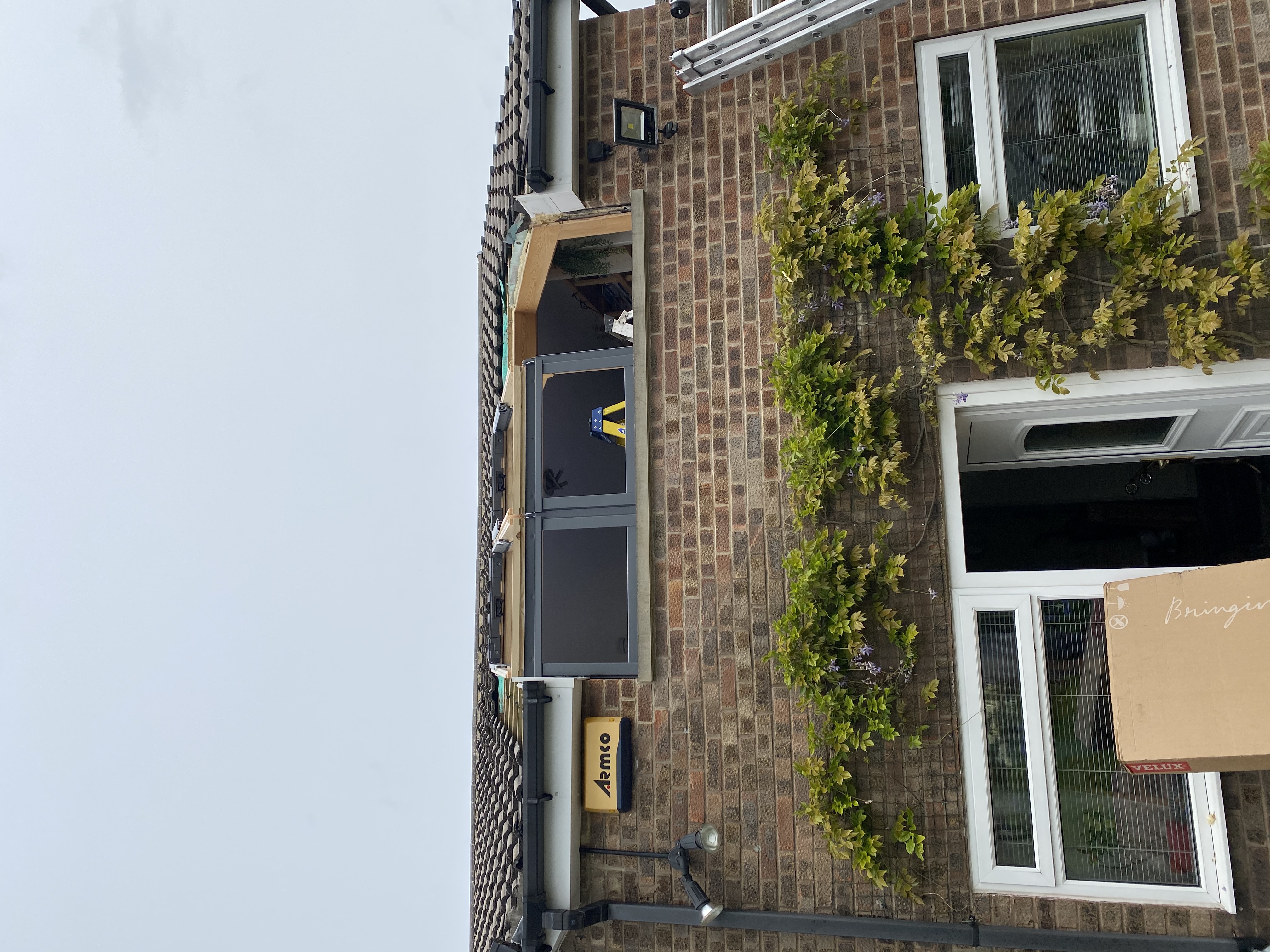 Installation example of a VELUX replacement