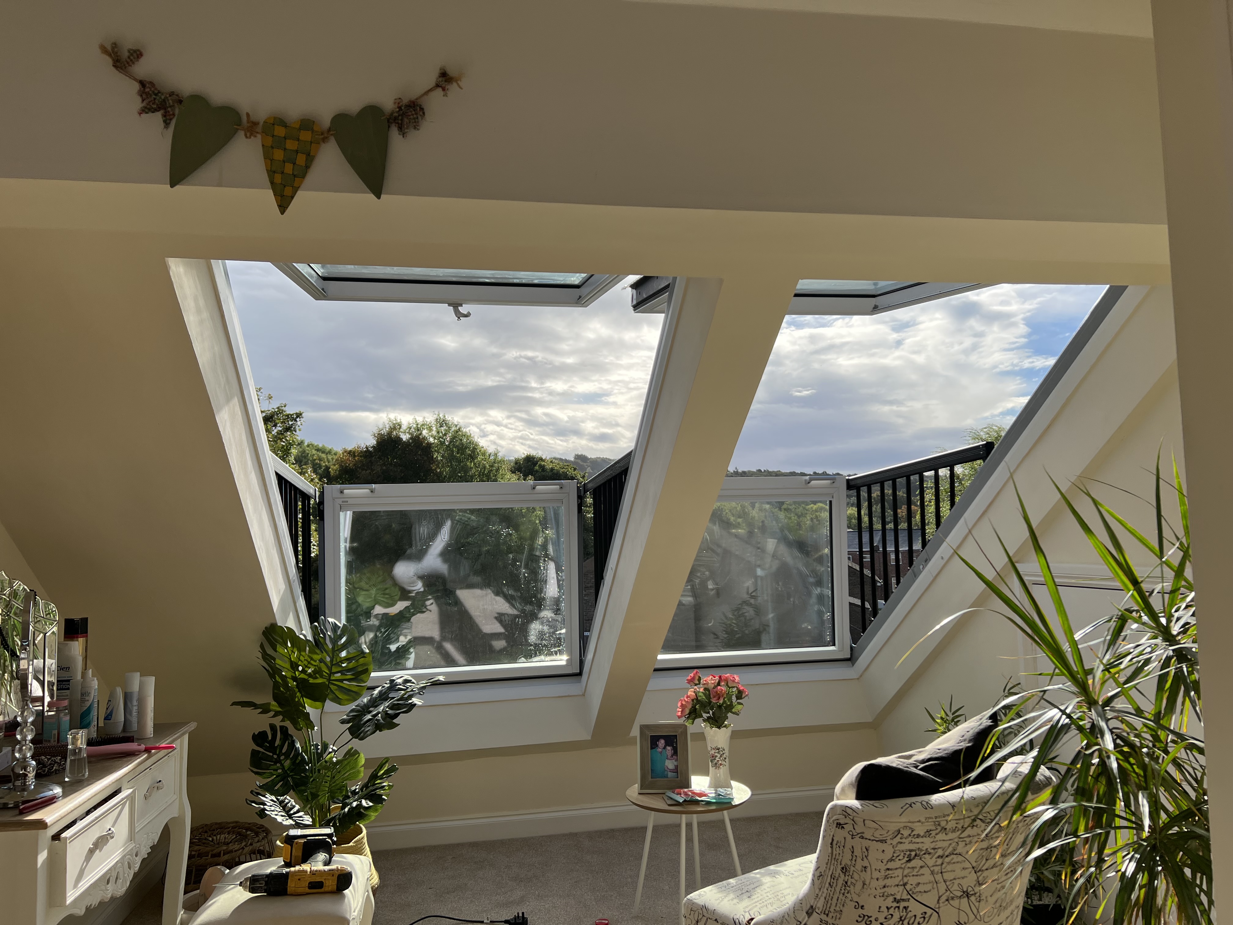 Photo showing a completed VELUX replacement