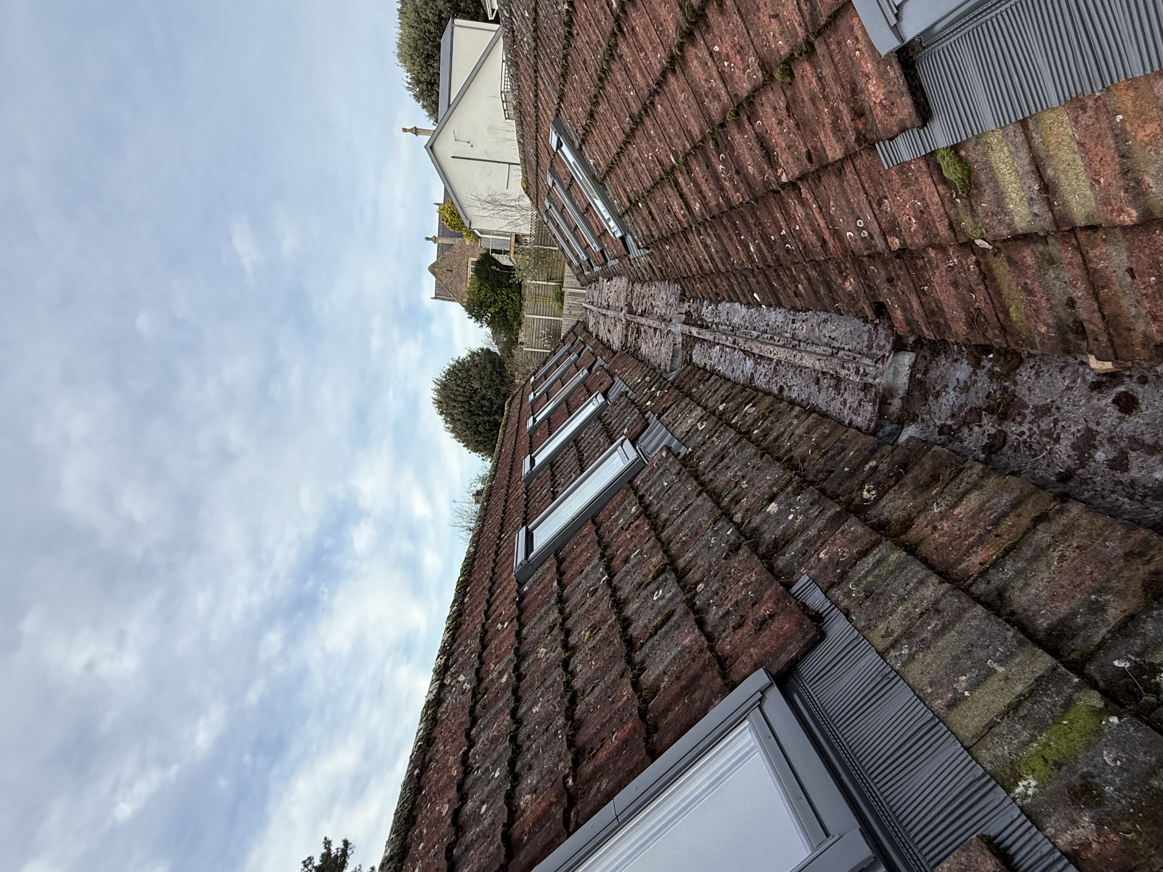 Genuine example of a VELUX replacement completed by Skylight Fitters