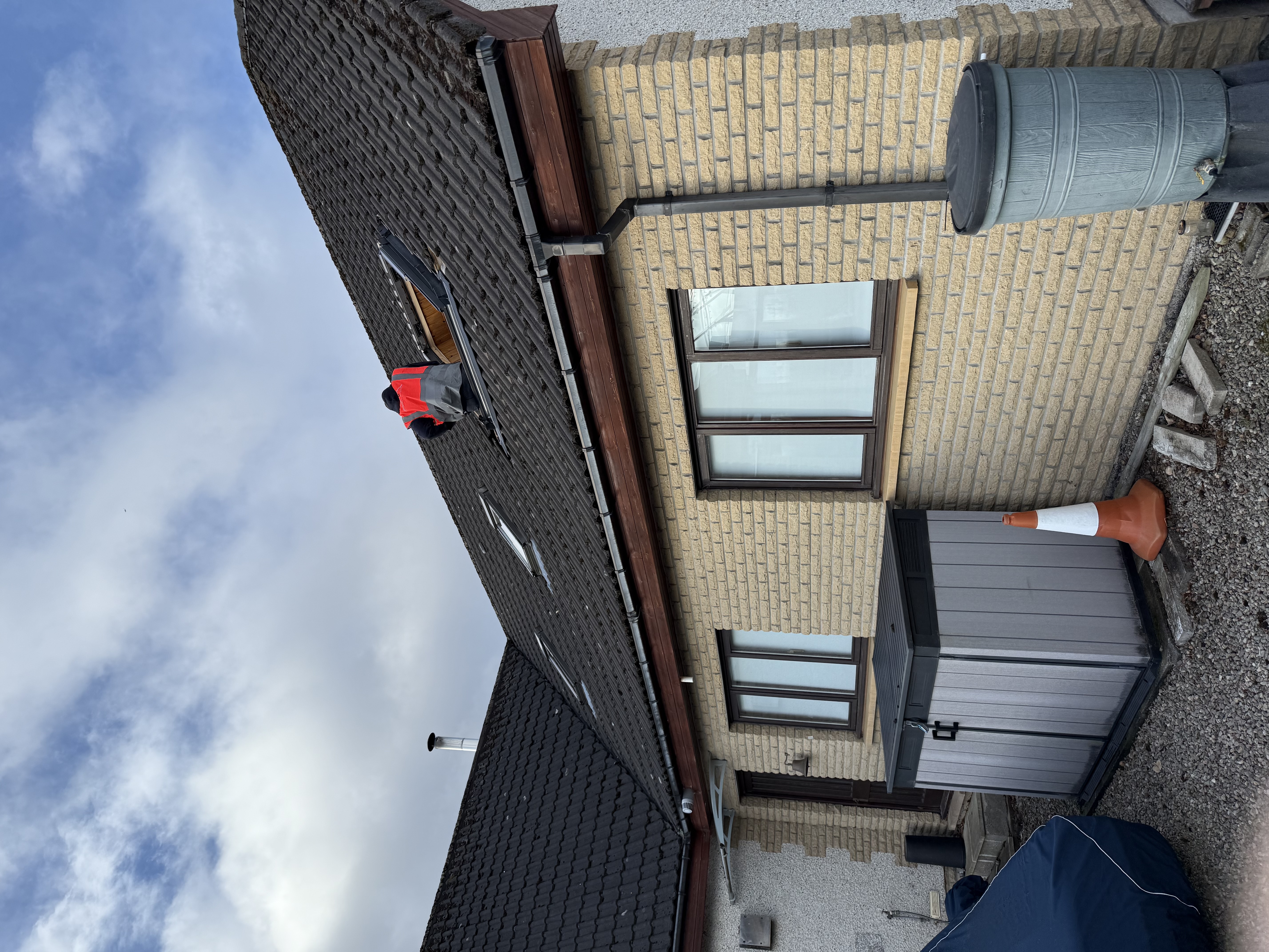 Photo showing a completed VELUX replacement