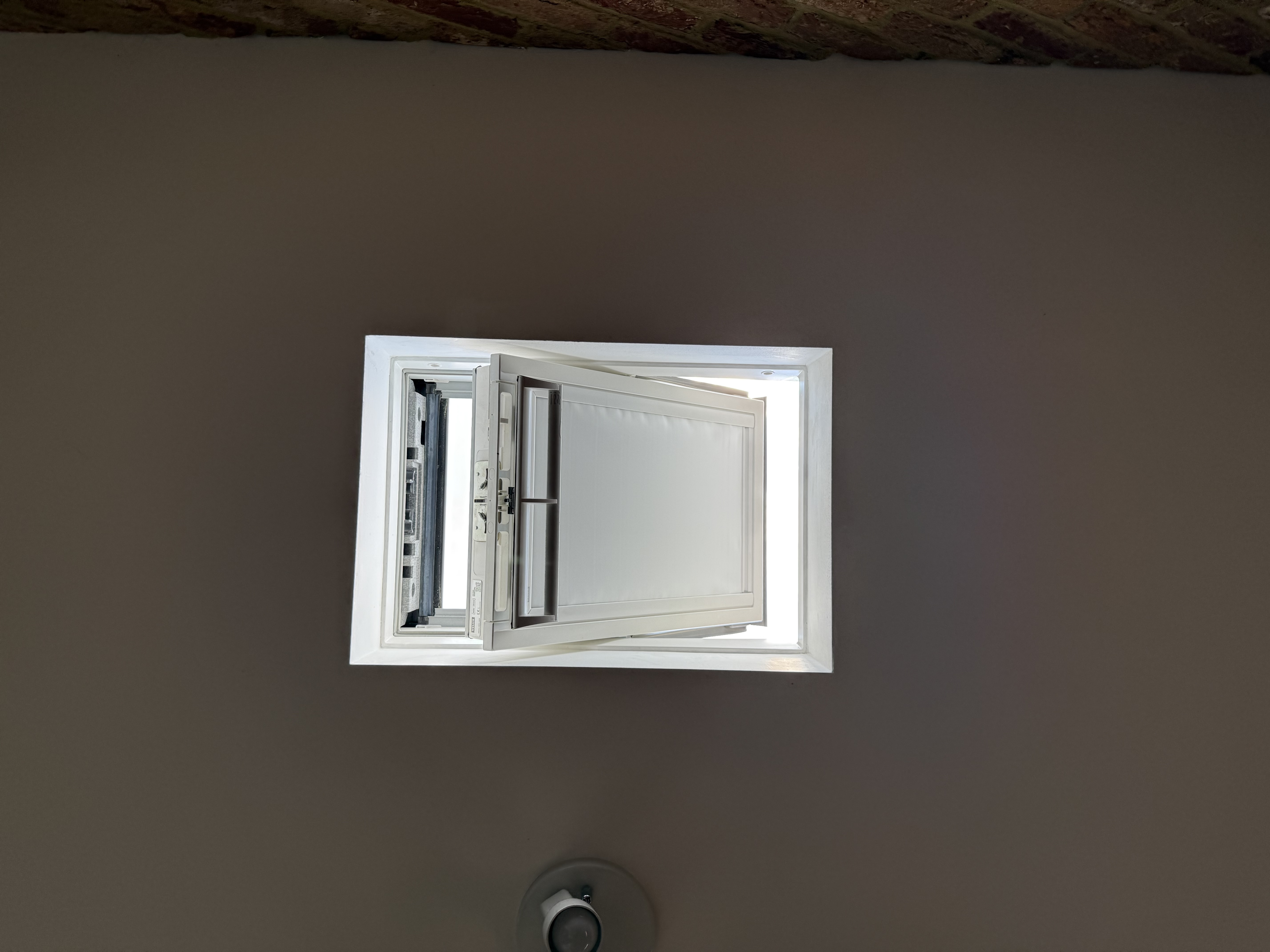 Photo showing a completed VELUX replacement