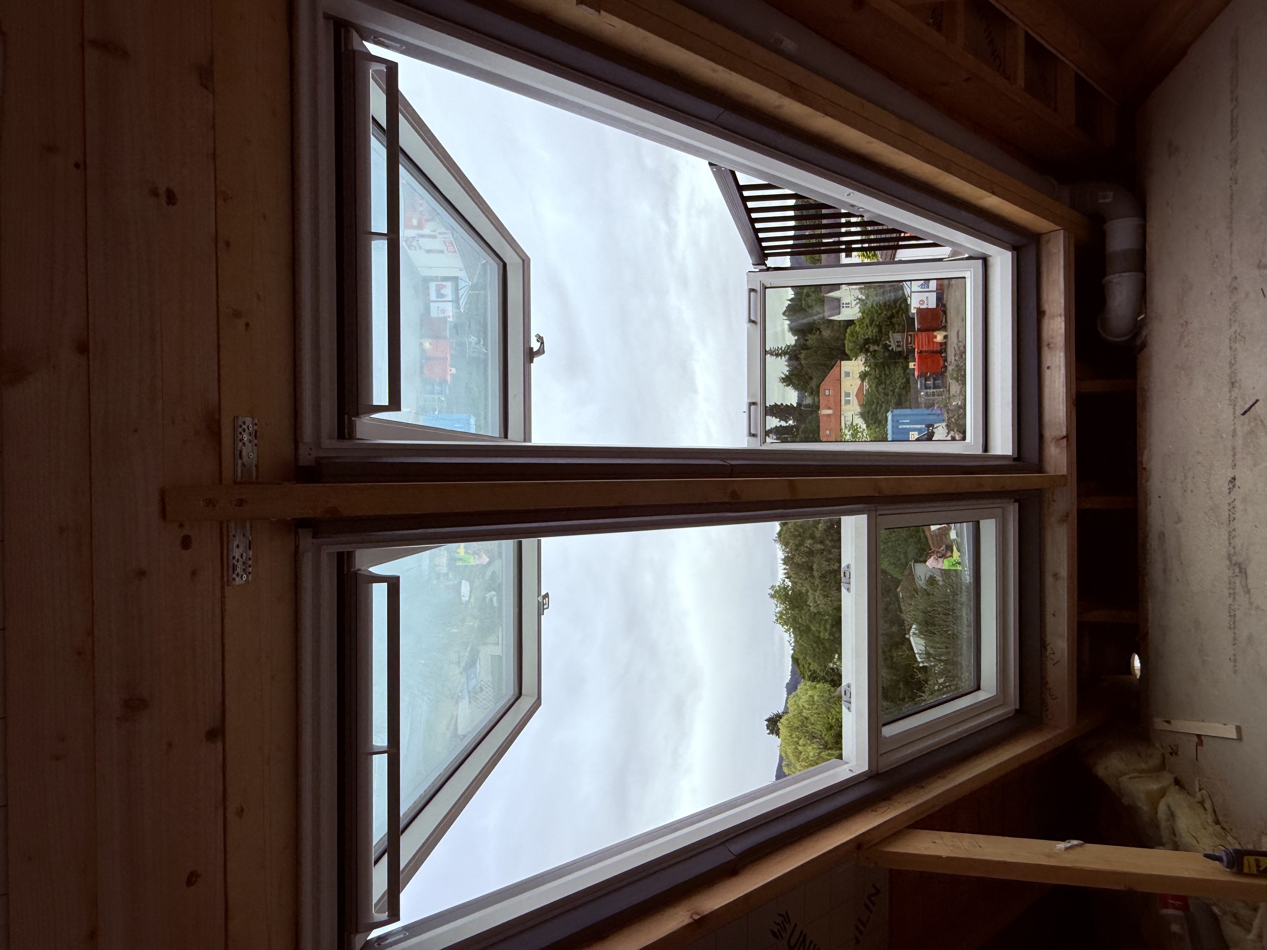 Genuine example of a VELUX replacement completed by Skylight Fitters