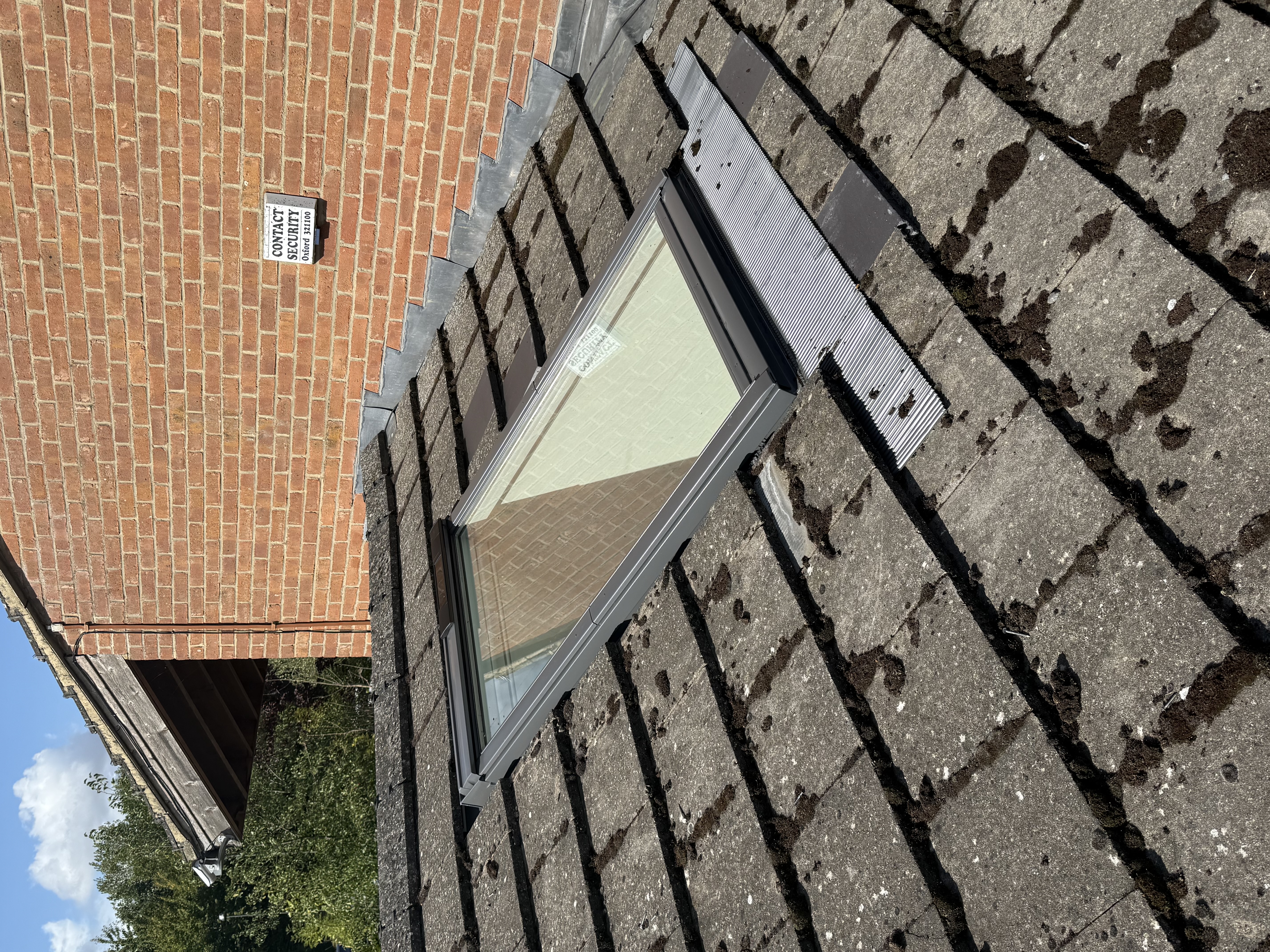 Photo showing a completed VELUX replacement