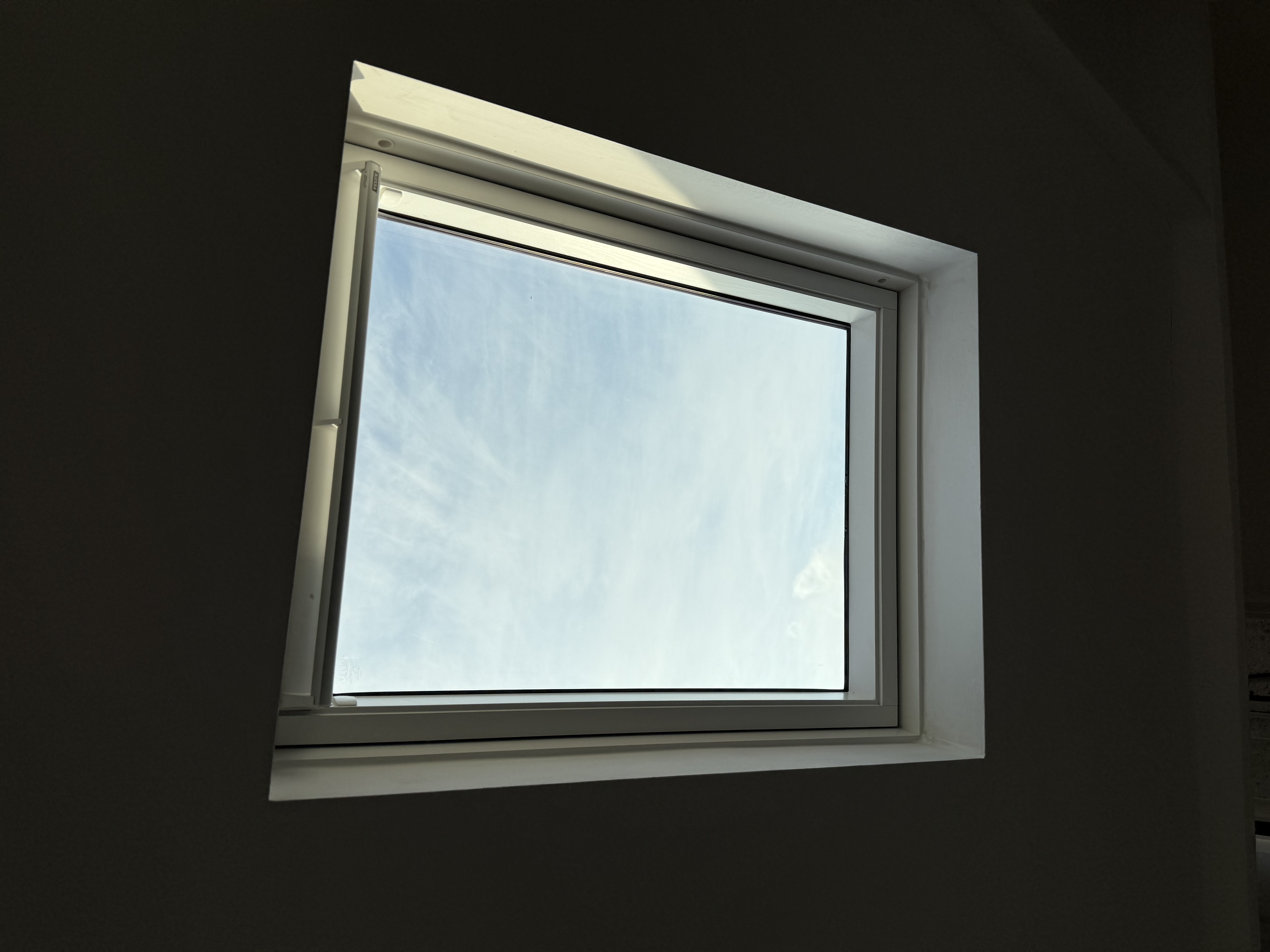 Genuine example of a VELUX replacement completed by Skylight Fitters