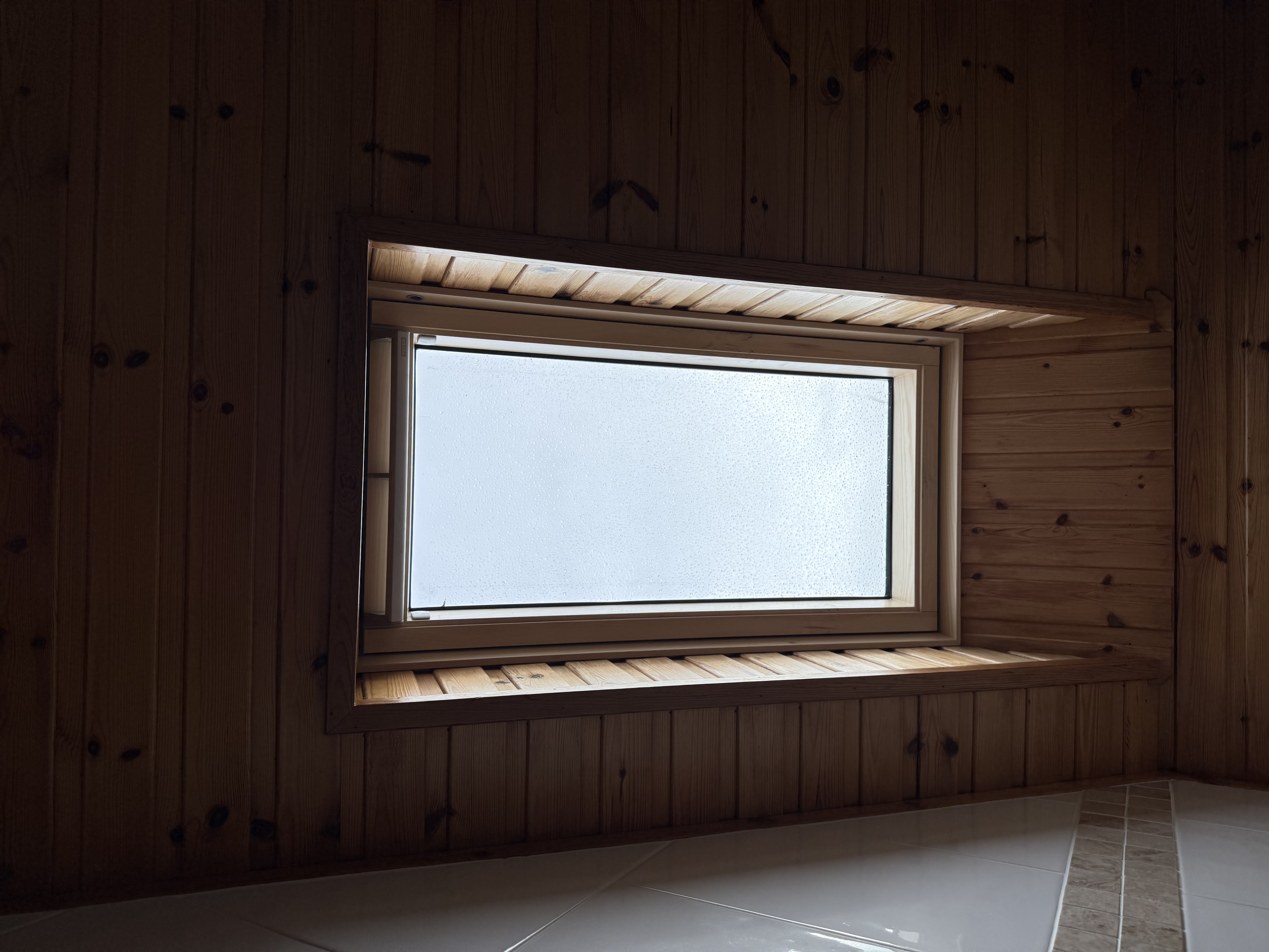Installation example of a VELUX replacement