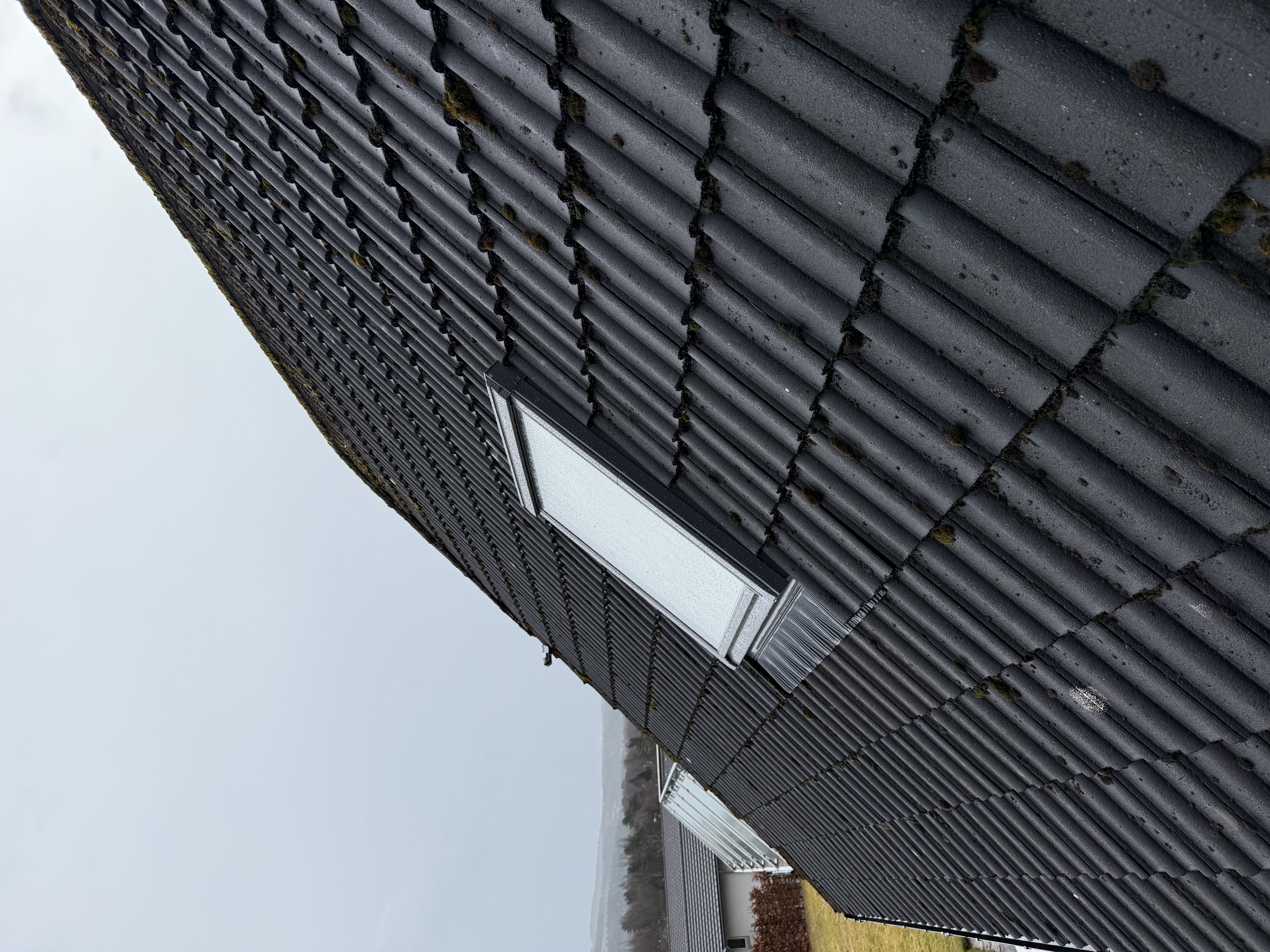 Genuine example of a VELUX replacement completed by Skylight Fitters