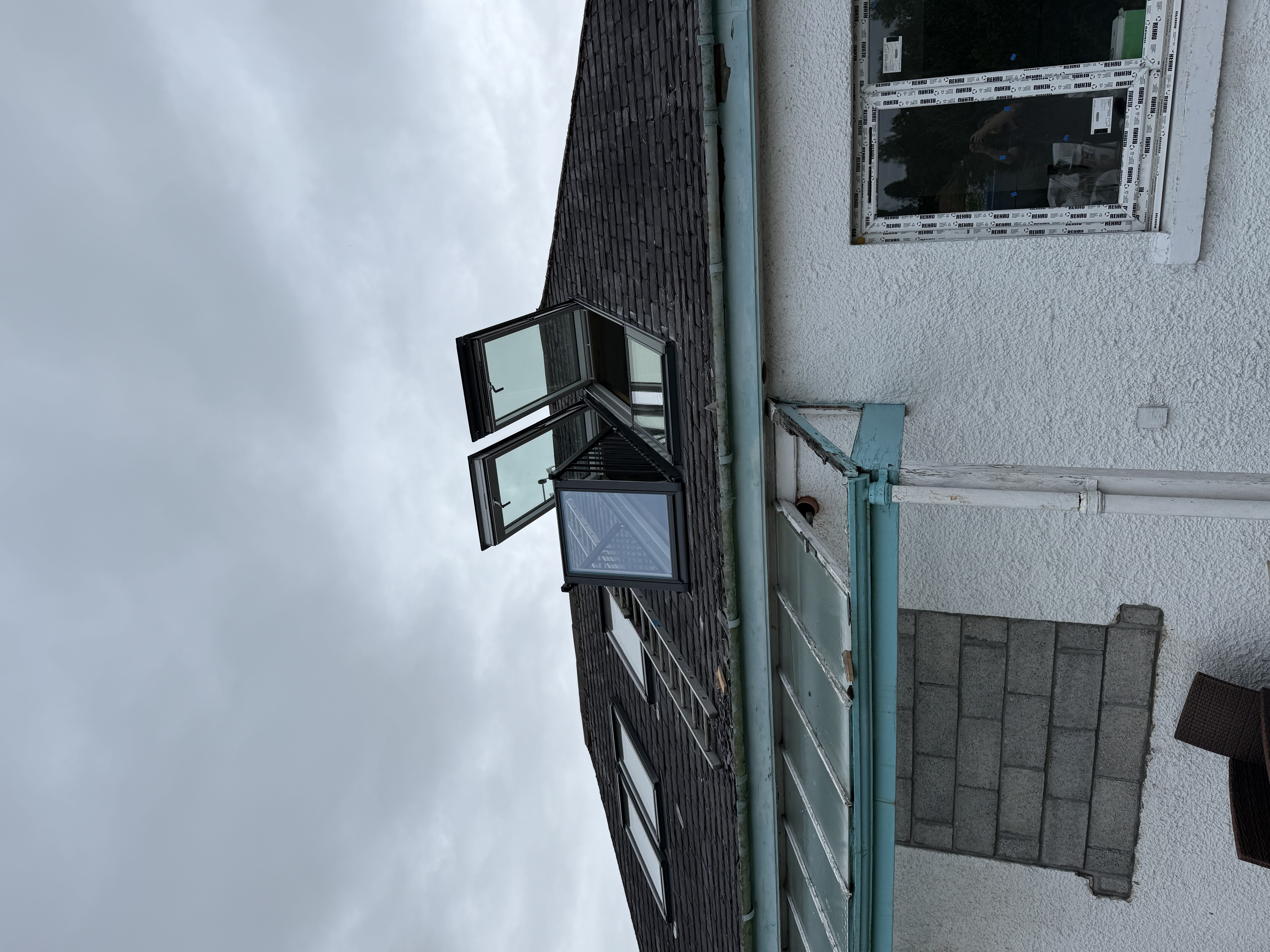 Photo showing a completed VELUX replacement