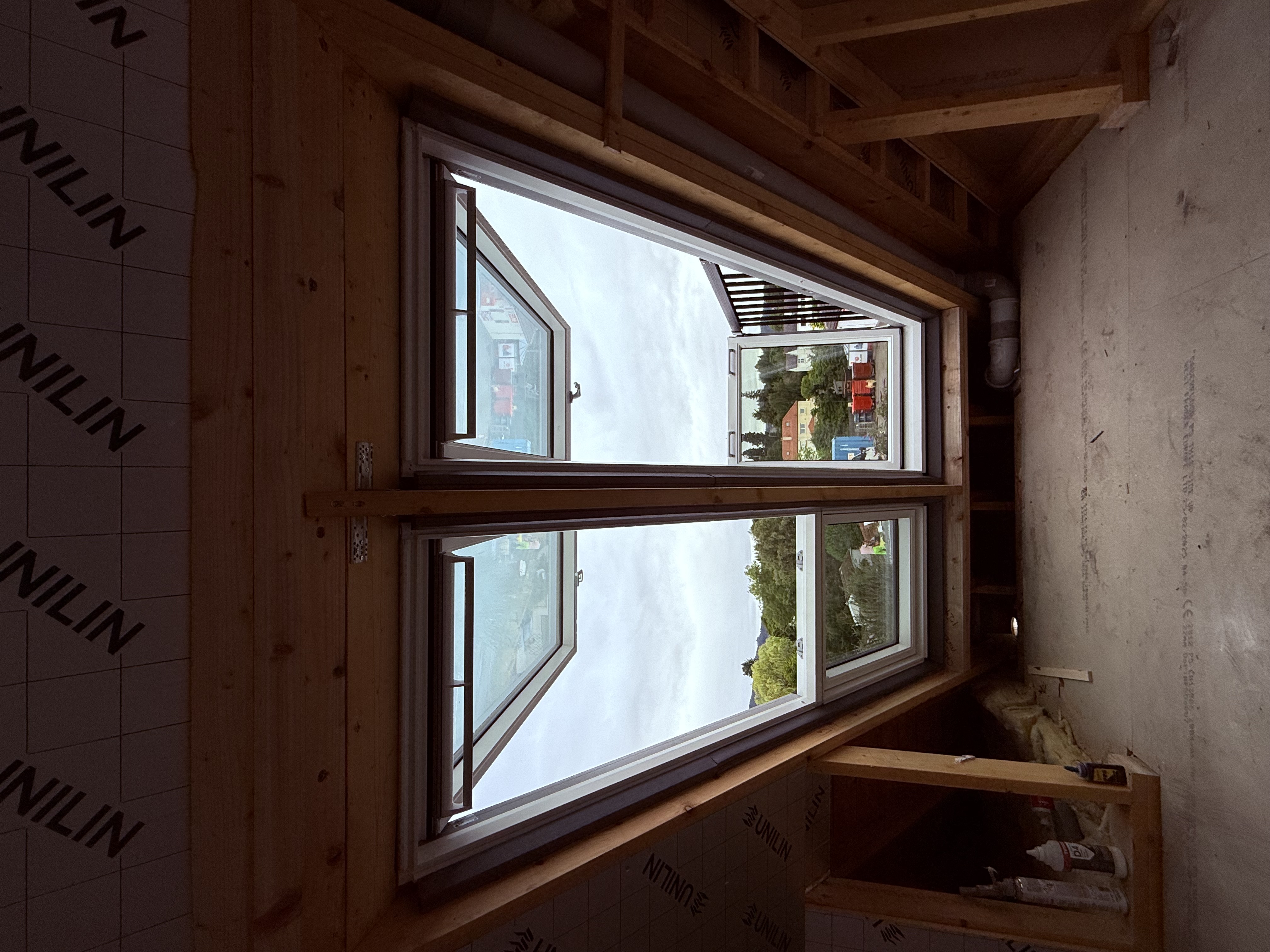 Installation example of a VELUX replacement