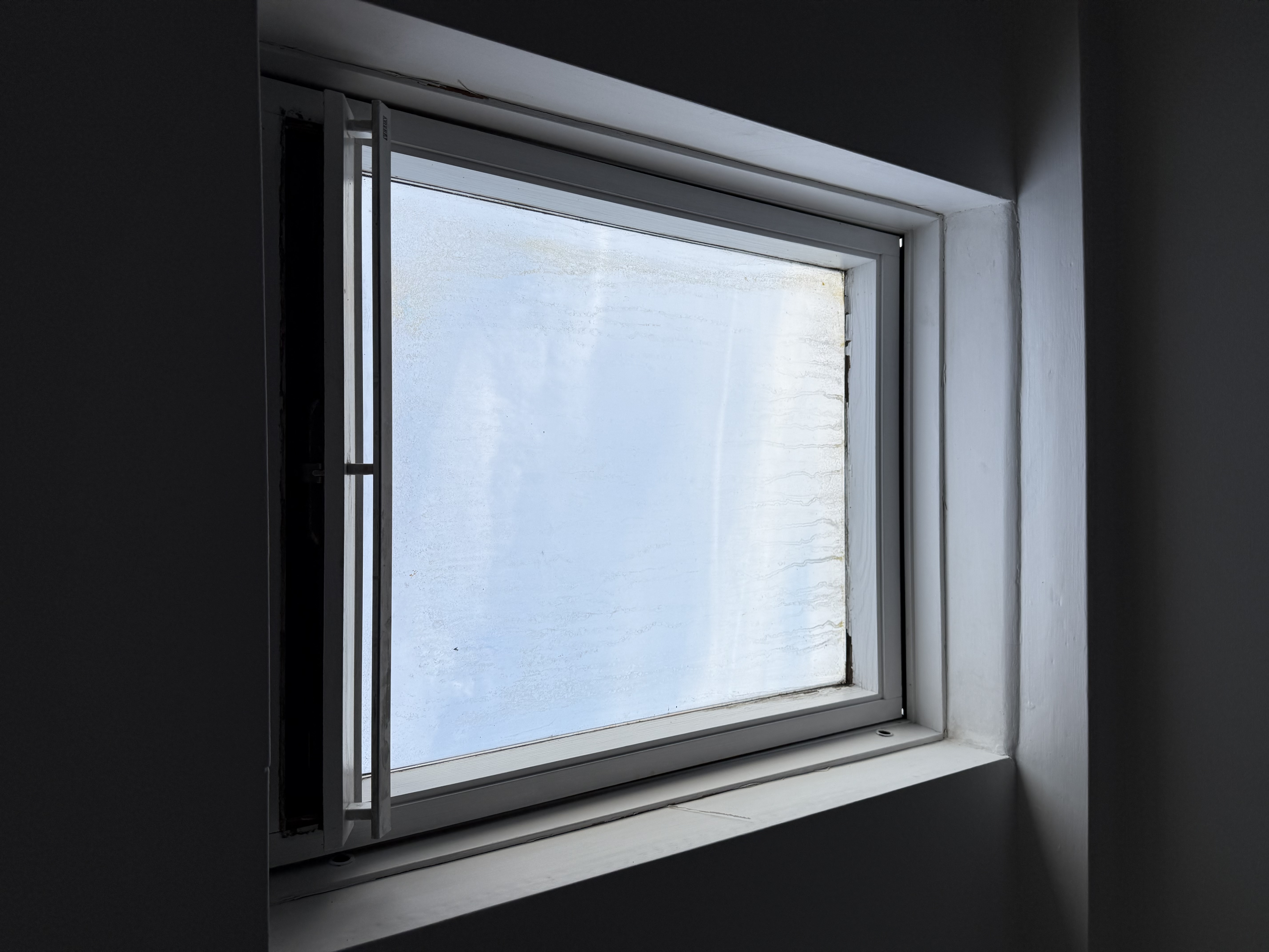 Photo showing a completed VELUX replacement